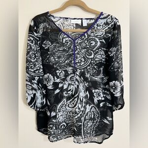 CHICOS Womens 3/4 Sleeve Sheer V Neck Paisley Boho Size 0 (Small/4) Floral Fairy